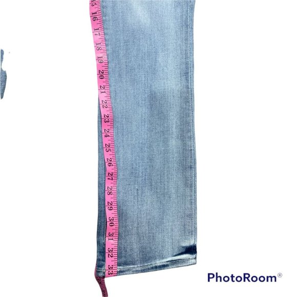 True Religion Billie Jeans Midrise Straight Light Wash Size 28 - Picture 7 of 12